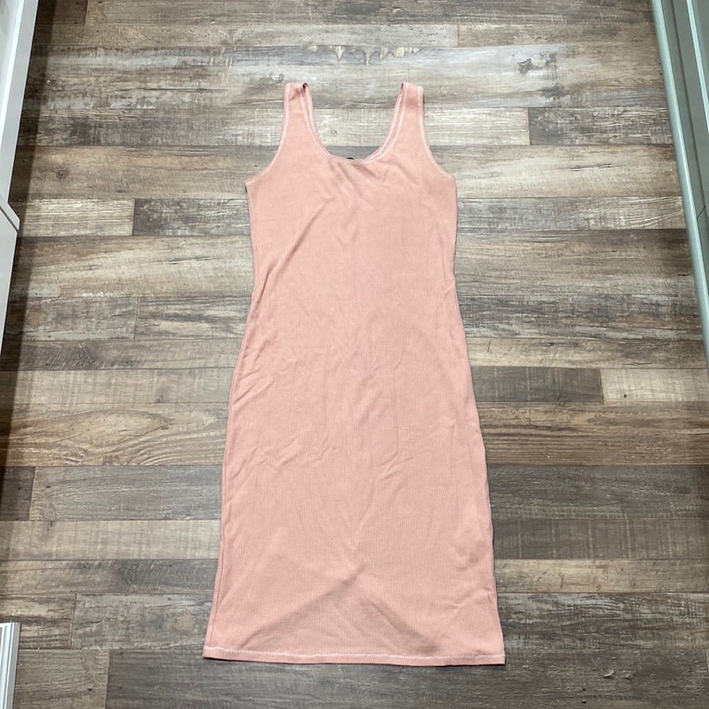 Forever 21 • dusty rose colored midi dress